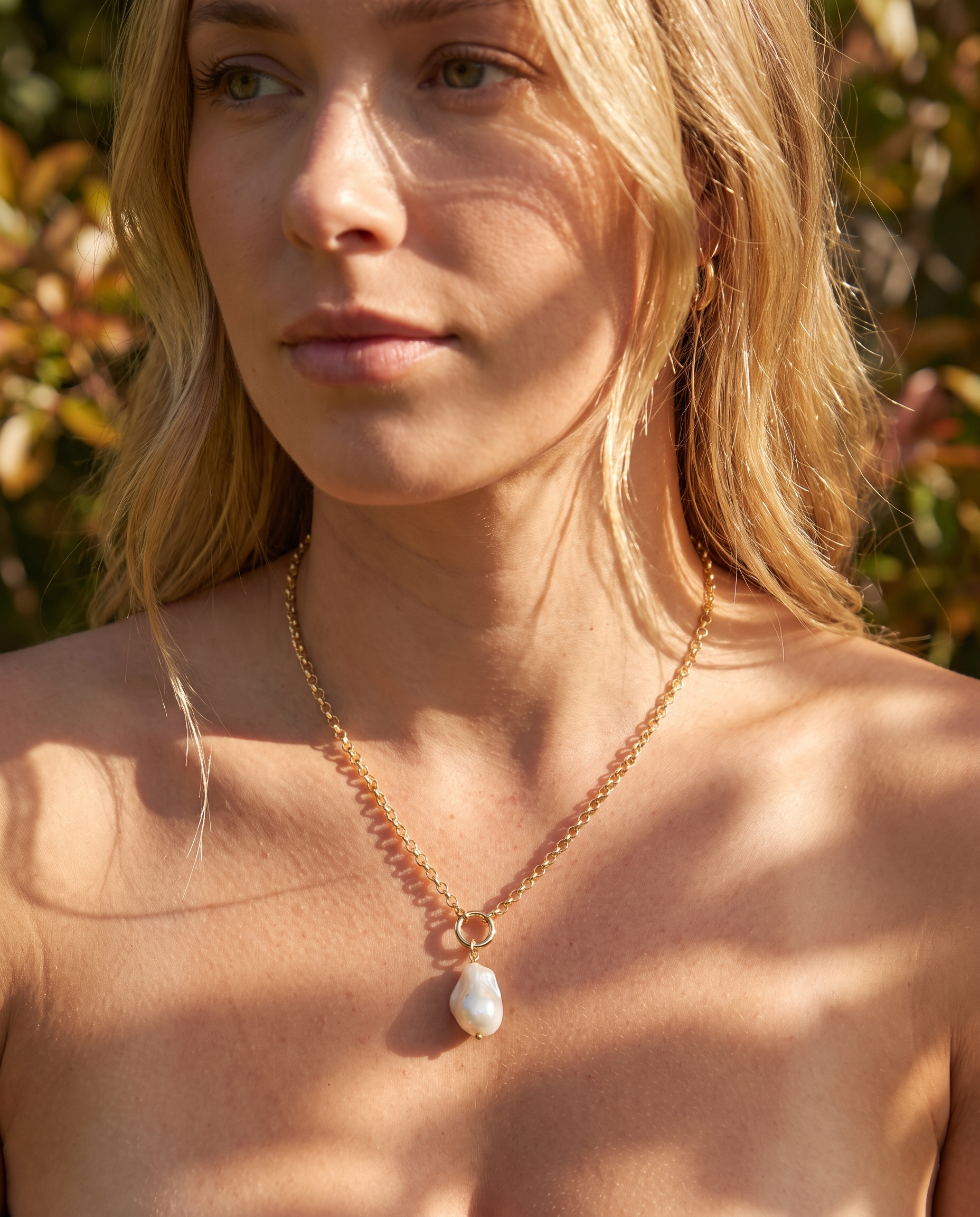 Natural Baroque Pearl pendant