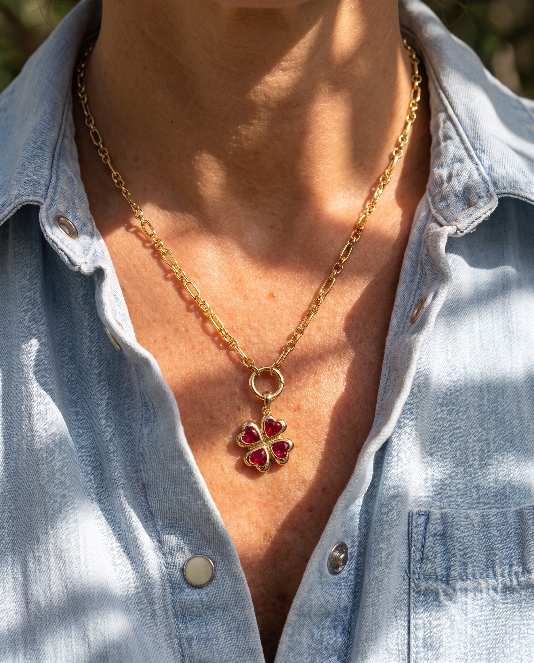Star Ruby Clover pendant